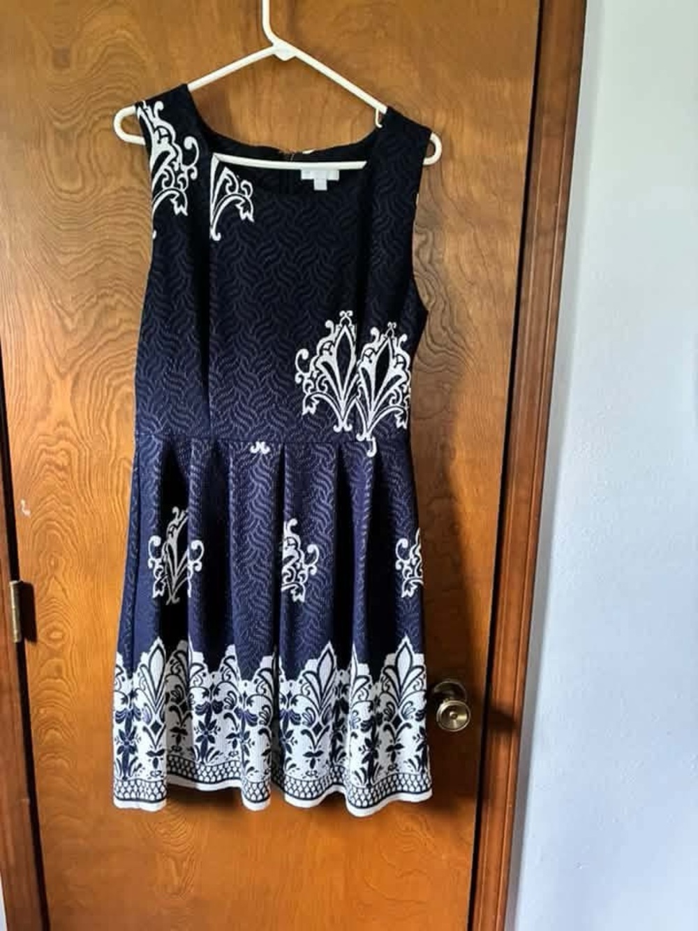 New York & Company Navy and White Sleeveless Fit-and-Flare Dress